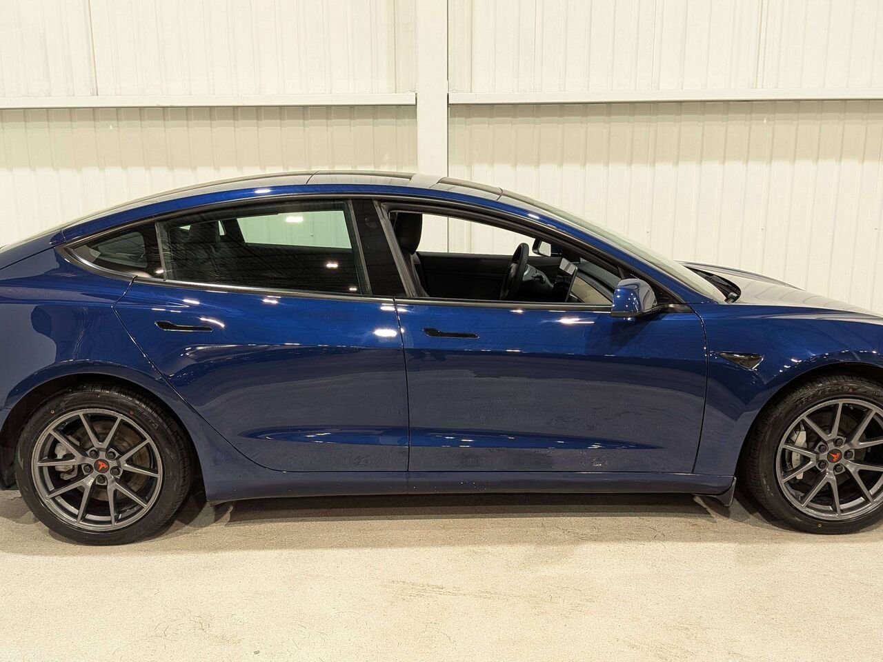 2021 Tesla Model 3 Standard Range Plus RWD Blue Val-David - photo #7
