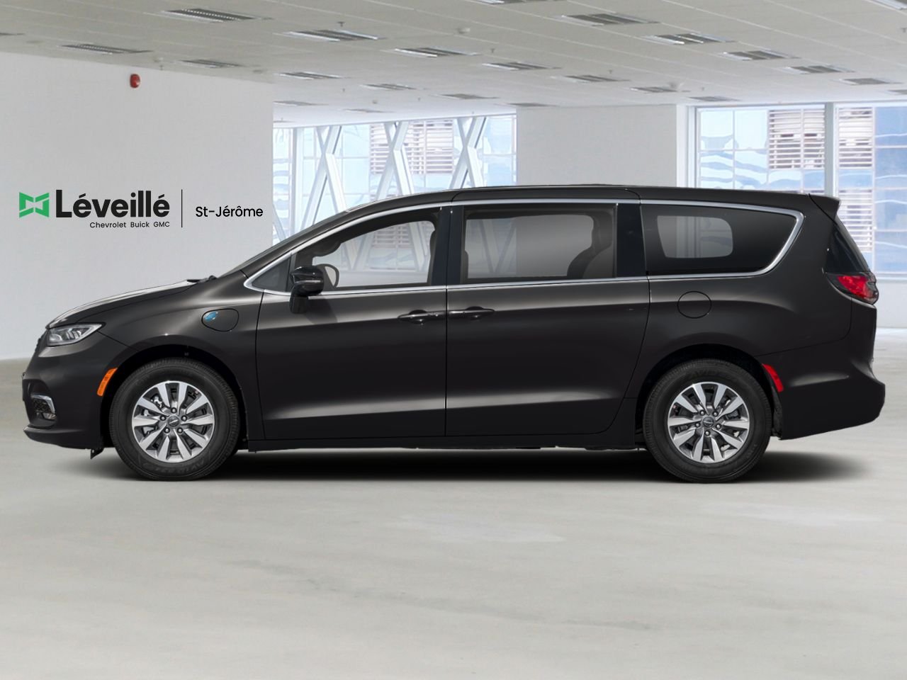 CHRYSLER Pacifica Hybrid LIMITED ALLURE S 2025 Couche nacrée cristal noir étincelant Saint-Jérôme - photo #1