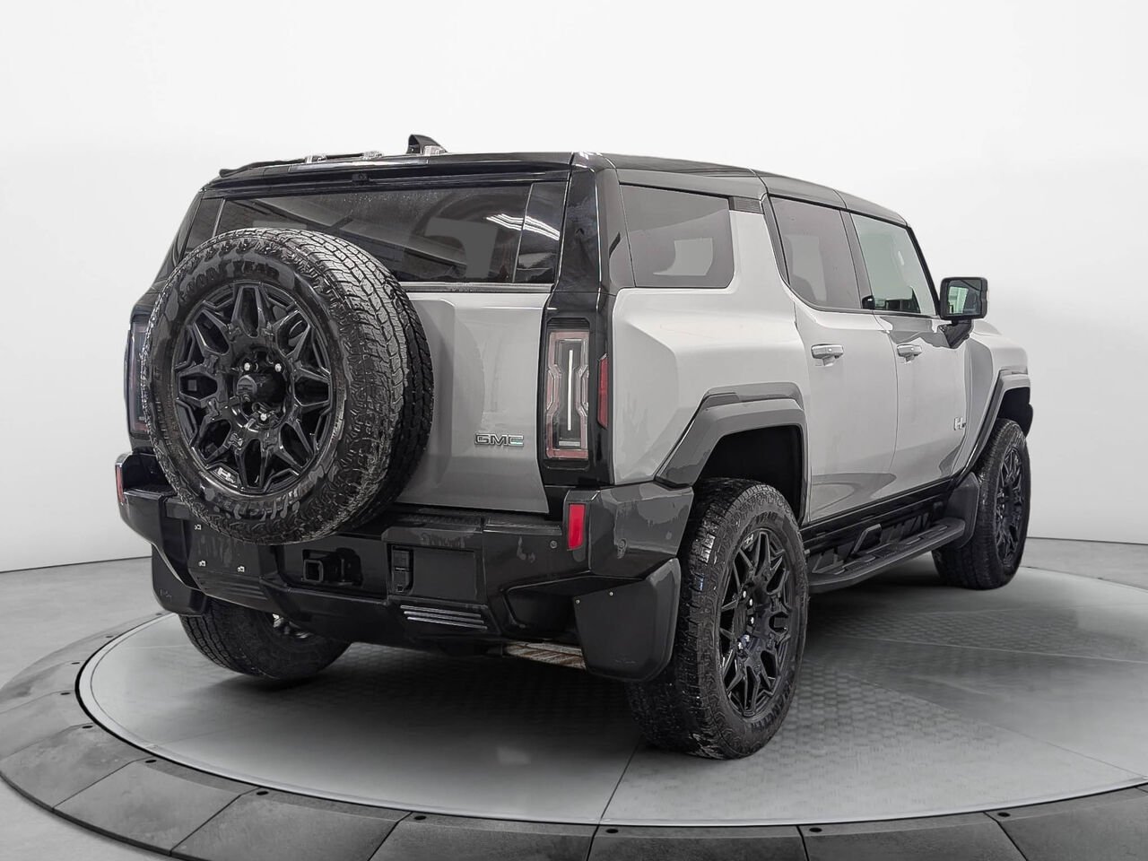 GMC Hummer SUV e4WD 2X Supercruise 2025 gray Sherbrooke - photo #5