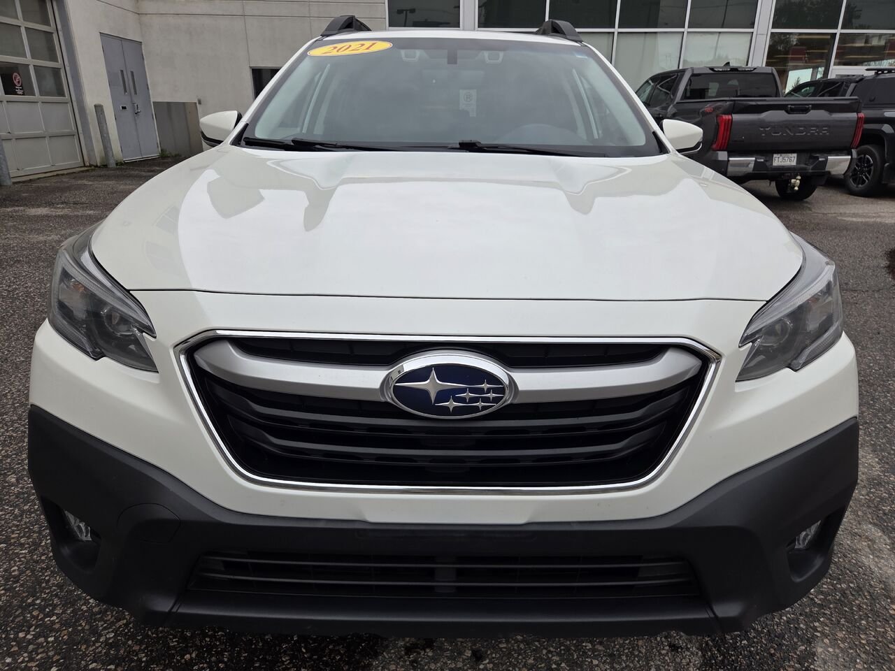 2021 Subaru OUTBACK TOURING White Mont-Laurier - photo #1