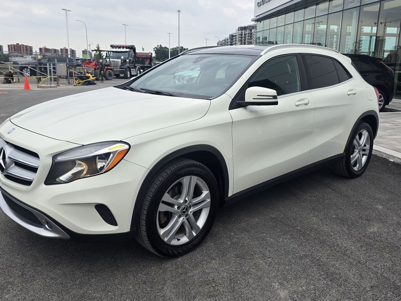 Mercedes-Benz GLA GLA 250 4 portes 4MATIC 2017 Blanc Laval - photo #0
