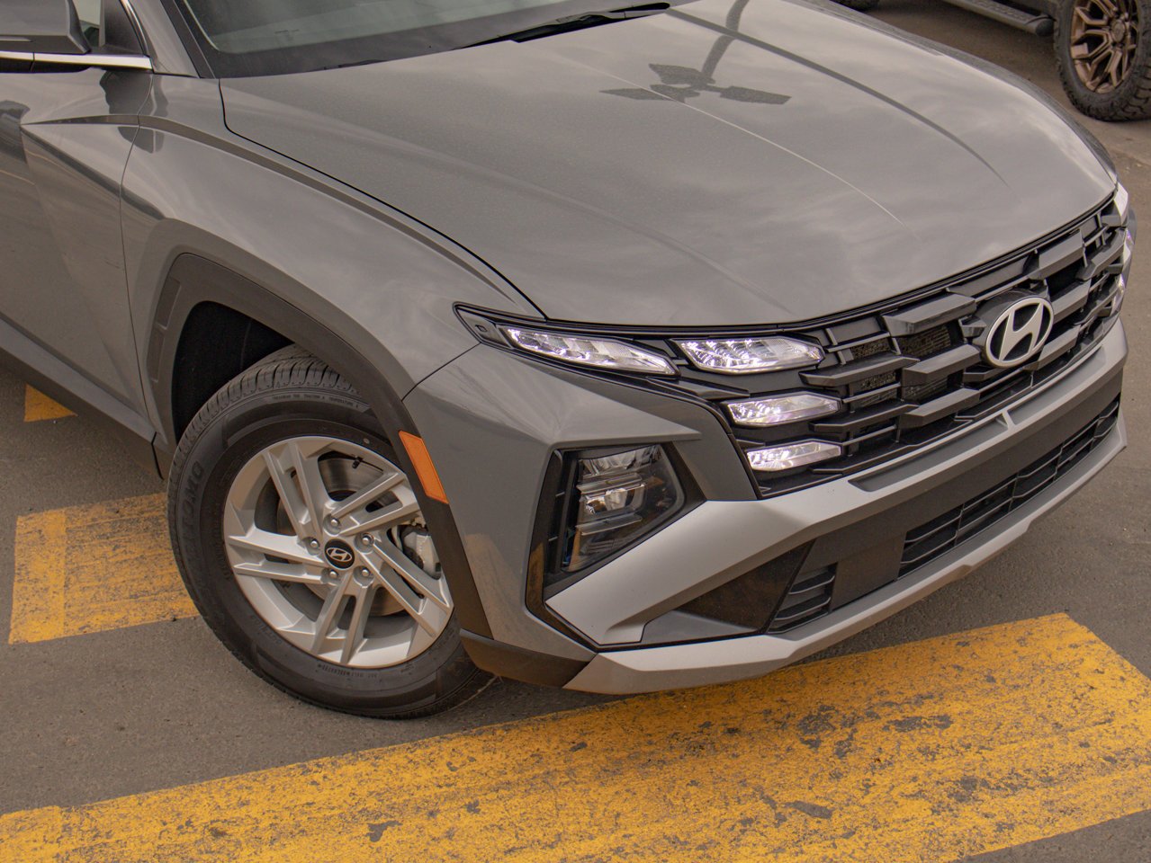 2025 Hyundai Tucson Preferred AWD Grey Sherwood Park - photo #12