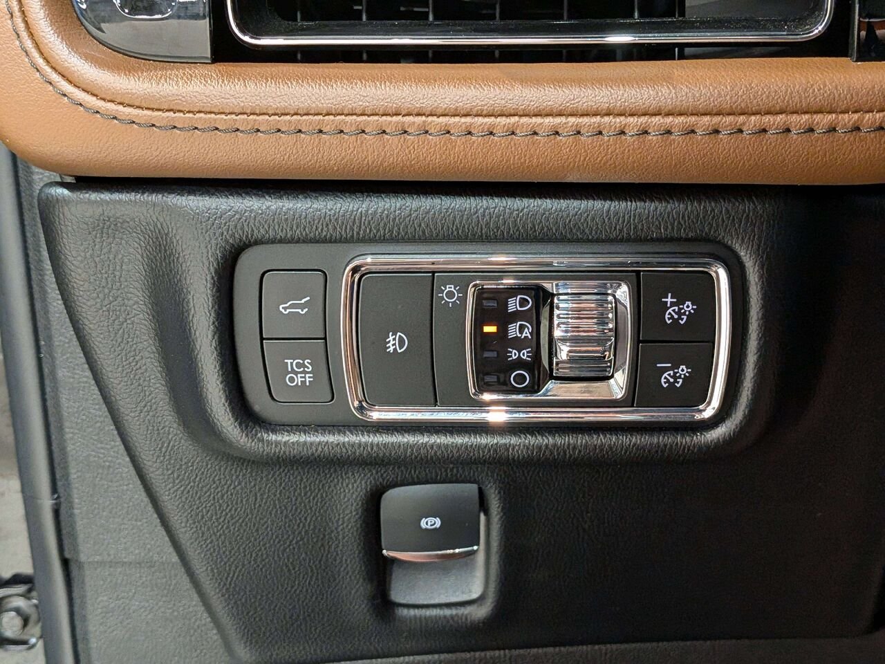 2022 Lincoln Nautilus Reserve AWD Black Val-David - photo #32