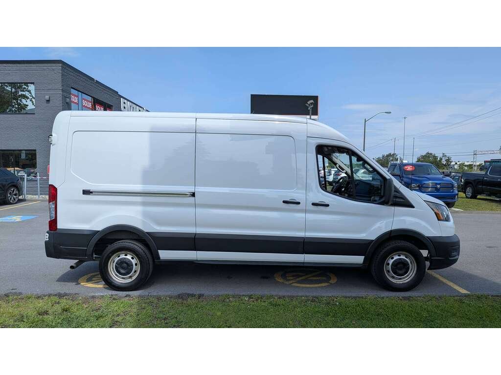 2022 Ford Transit Cargo Van T-250 130" Med Rf 9070 GVWR RWD White Val-David - photo #7