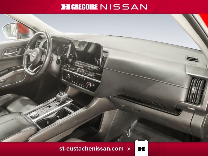 Nissan Pathfinder 2022 Rouge Saint-Eustache - photo #28