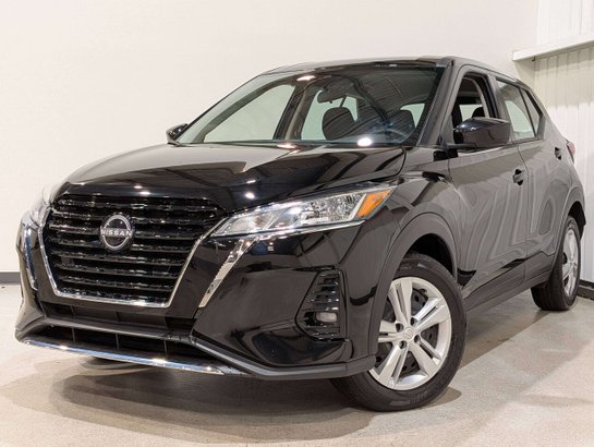 2024 Nissan Kicks S FWD Black