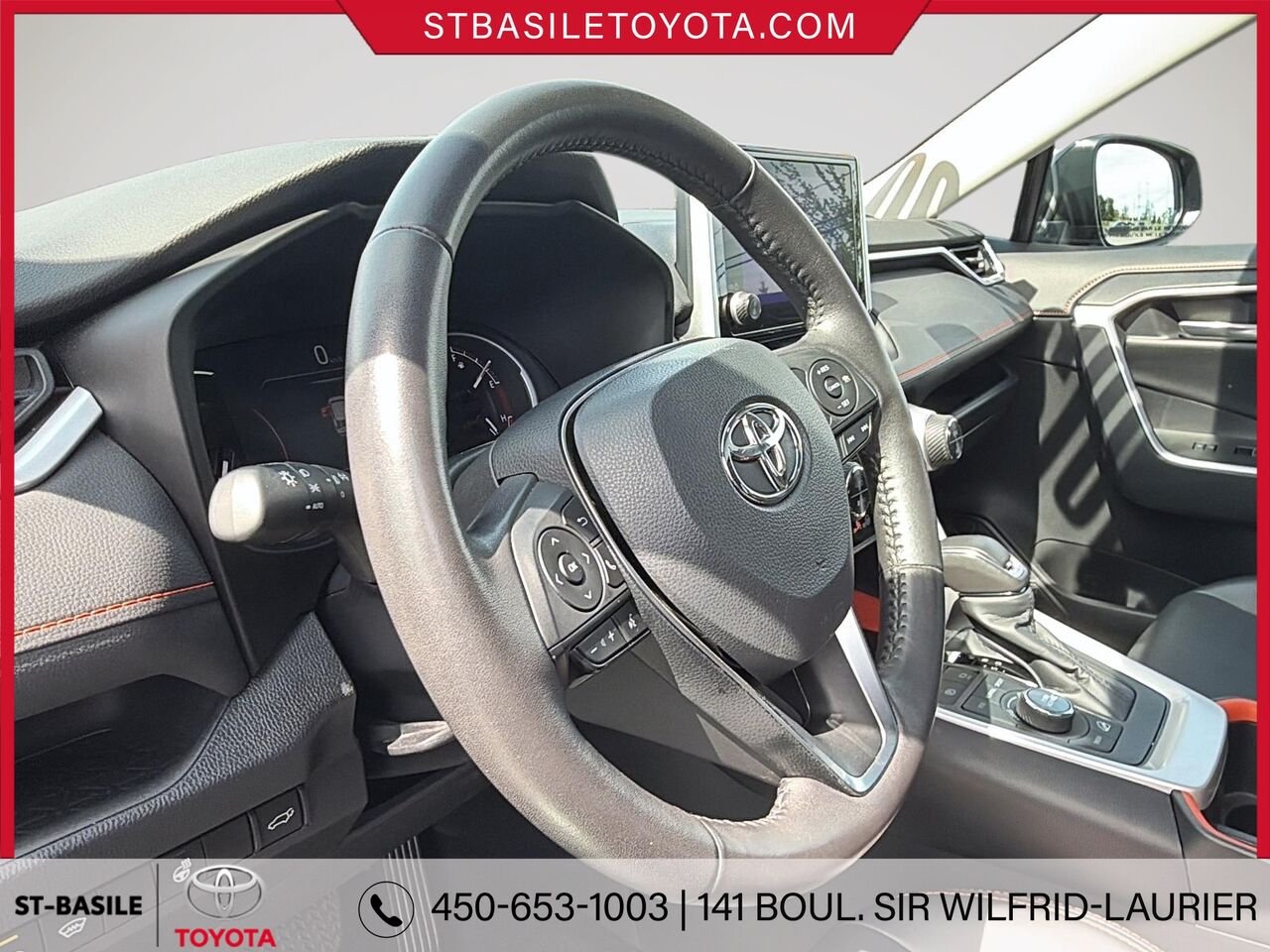 TOYOTA RAV4 2024 Noir minuit métallisé Saint-Basile-le-Grand - photo #13