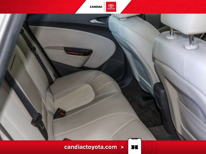 2012 Buick Verano White Blainville - photo #30