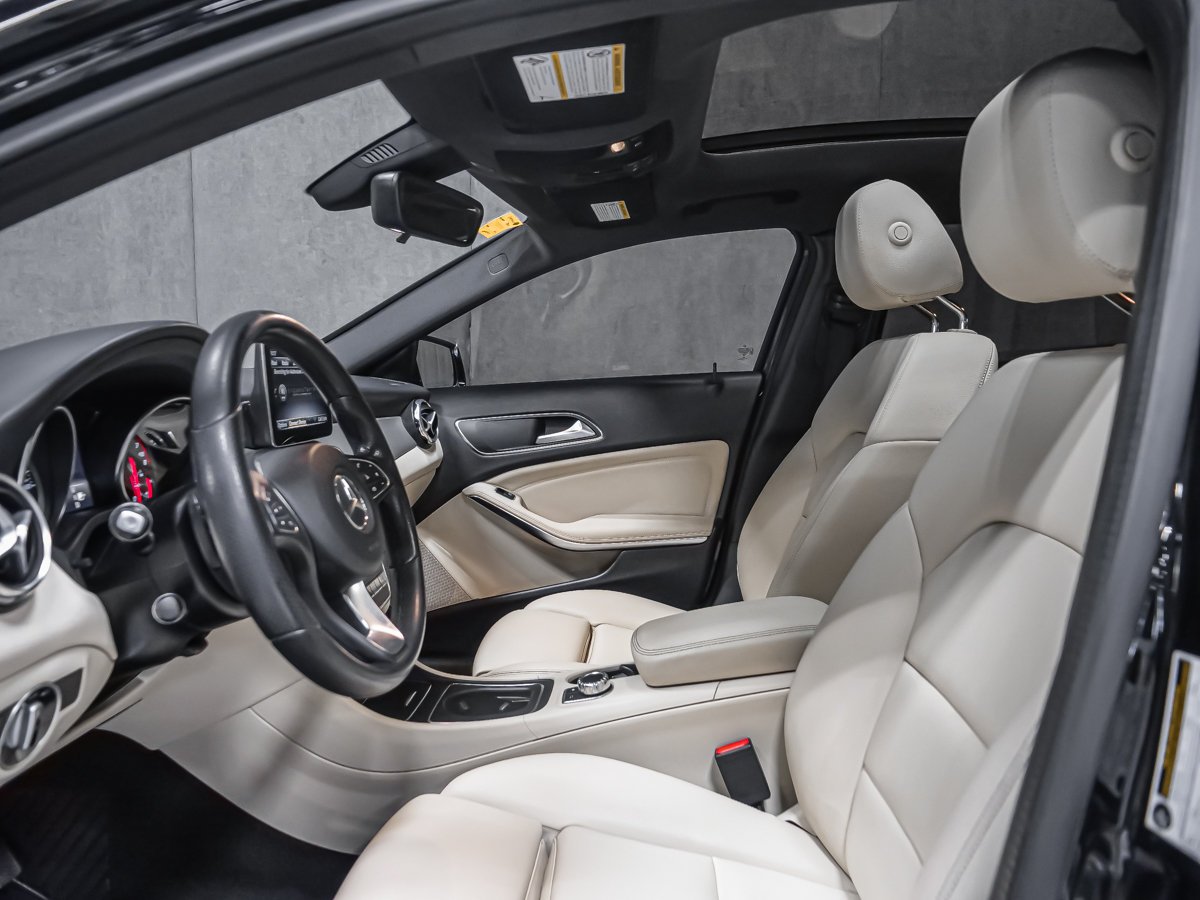 2018 Mercedes-Benz GLA GLA 250 Black Montreal - photo #11