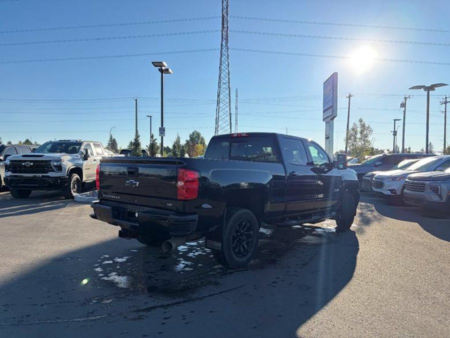 2018 Chevrolet Silverado 2500HD LTZ Midnight Edition 6.6L Duramax Z71 | Power Sunroof Black