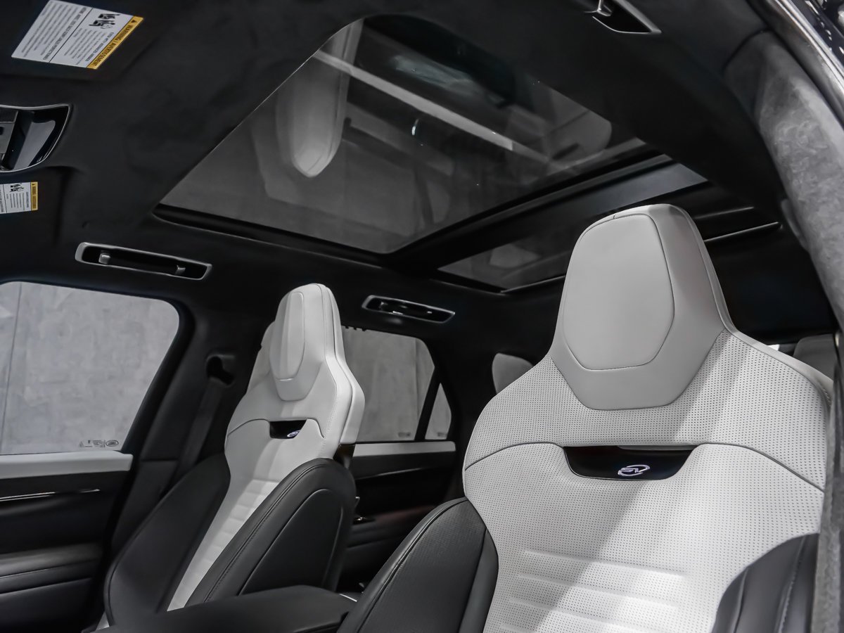 2024 Land Rover Range Rover Sport EDITION ONE SV Black Montreal - photo #41