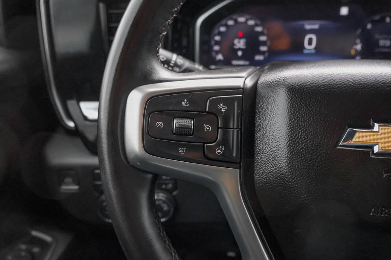 2023 Chevrolet Silverado 1500 4WD Crew Cab 147 LT Grey Sherwood Park - photo #20