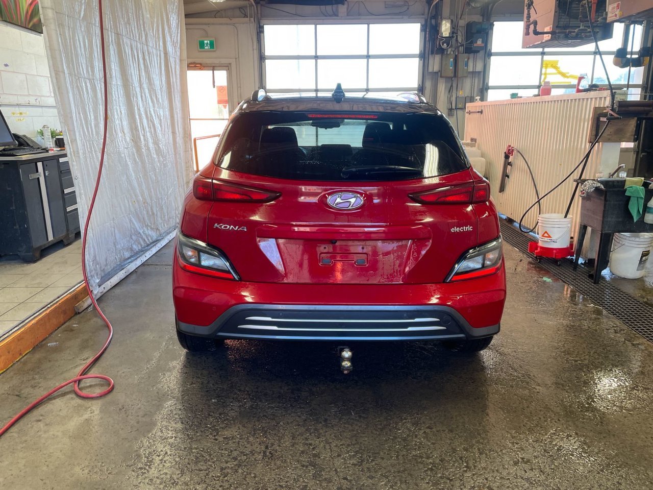 2023 Hyundai Kona Electric PREFERRED *CHARGE RAPIDE* SIEGES CHAUF *REG ADAPT Red Saint-Jérôme - photo #5