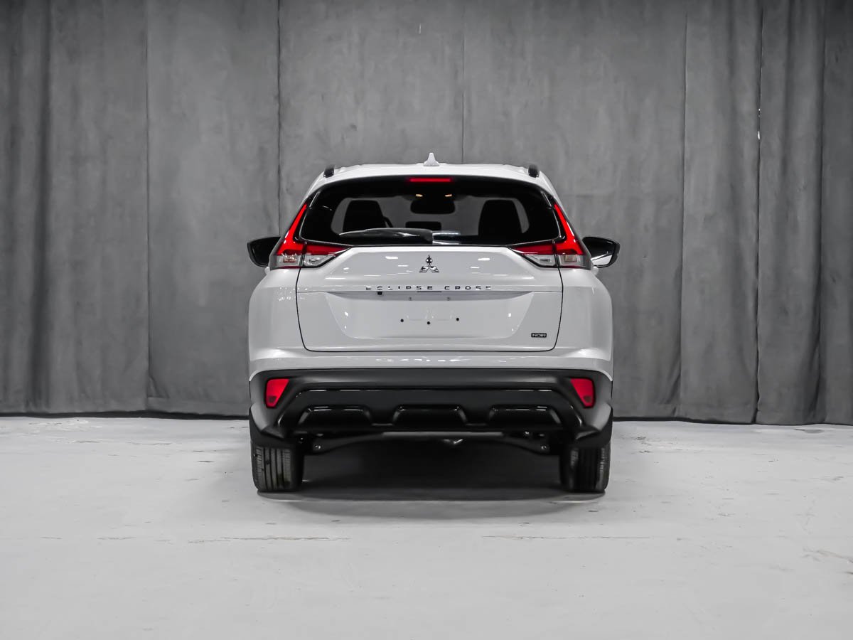 2026 Mitsubishi ECLIPSE CROSS NOIR White Montreal - photo #3