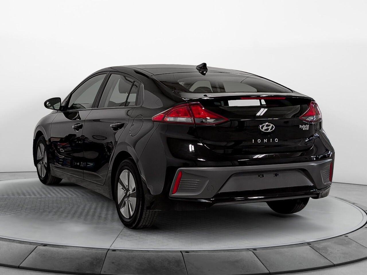 Hyundai IONIQ Hybrid Essential Sièges Chauffants 2021 Noir Sherbrooke - photo #3