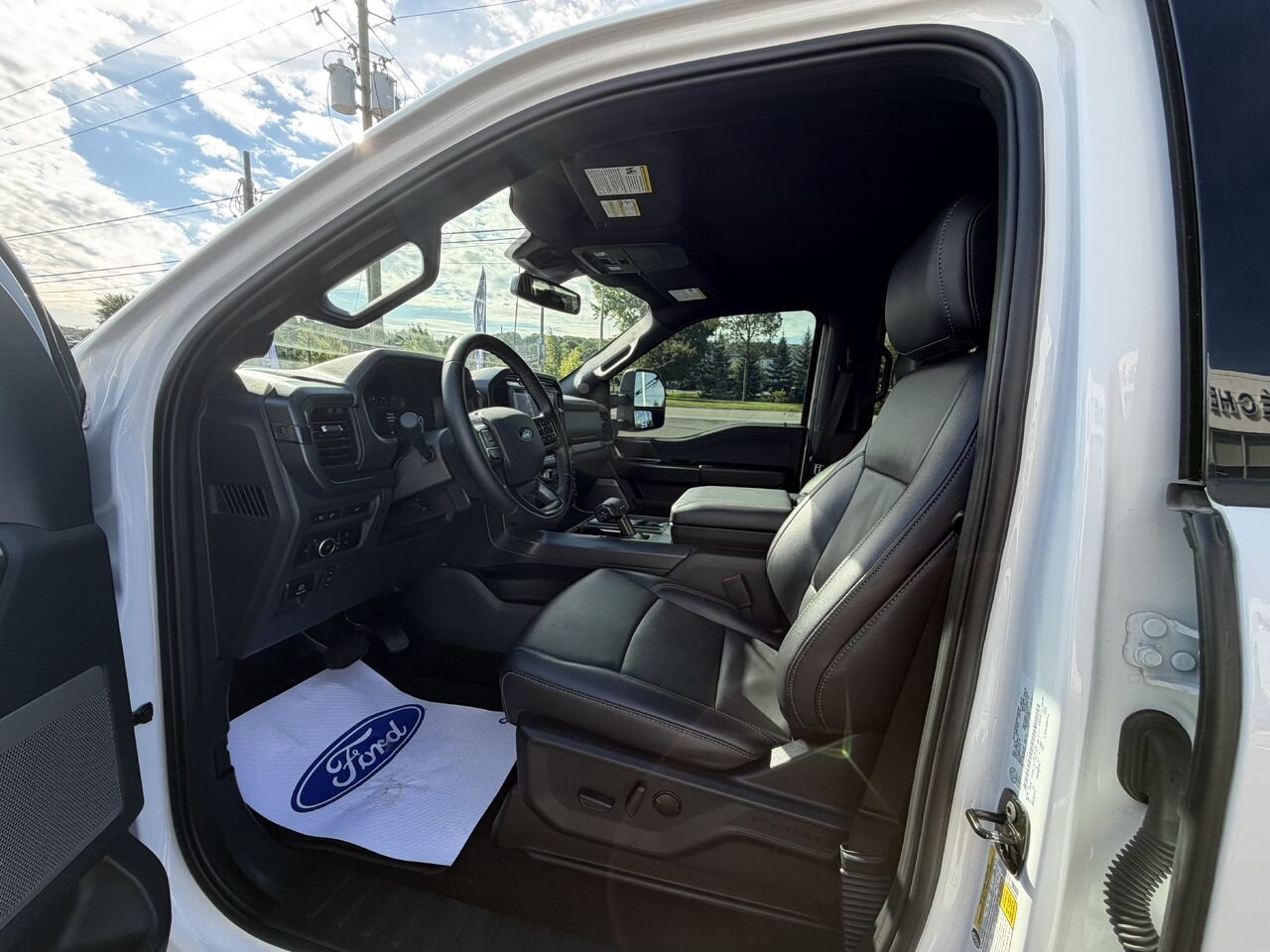 2024 Ford F150 XLT White Montmagny - photo #6