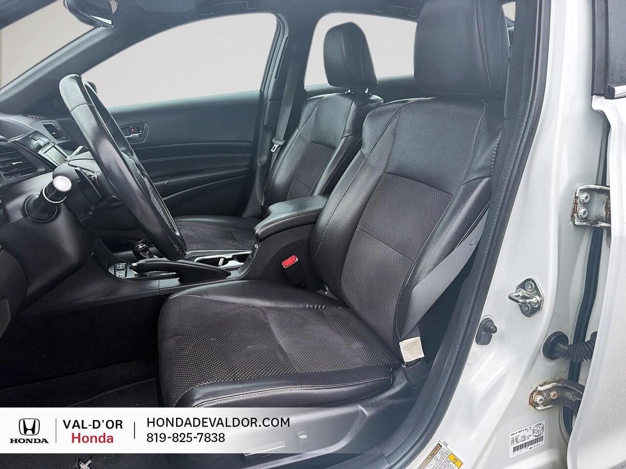 2016 Acura ILX A-Spec berline 4 portes White Val-d'Or - photo #4
