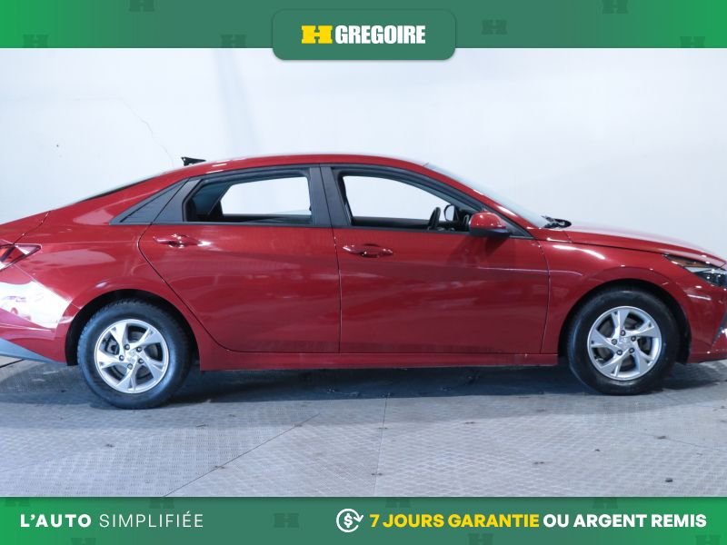 2022 Hyundai Elantra Red Saint-Eustache - photo #10