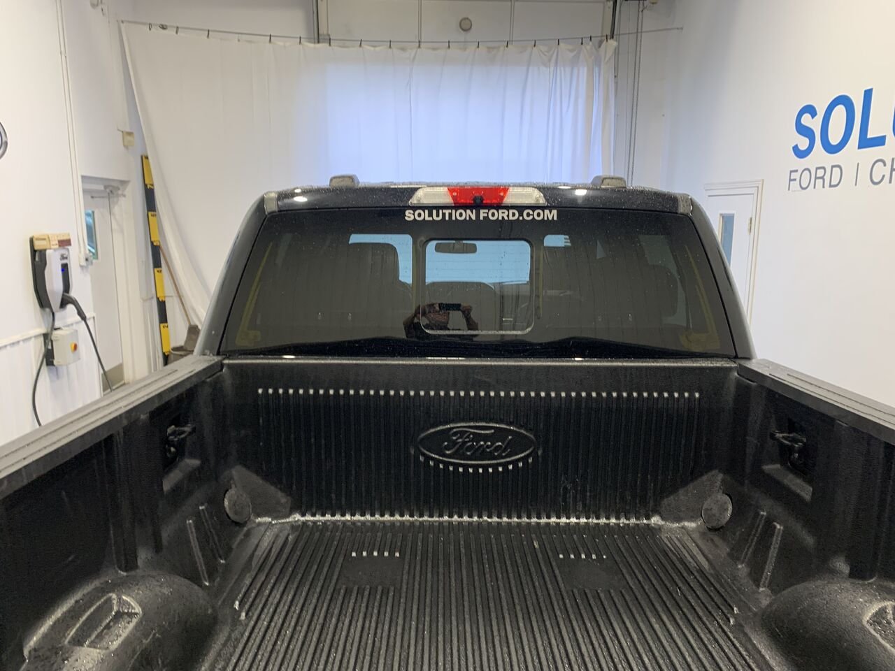 Ford F-150 LARIAT CREW CAB 502A, MAX TOW, GEN 2.0KW 2022 Noir Châteauguay - photo #12