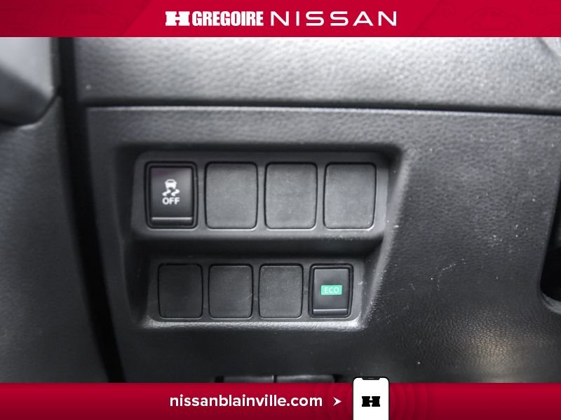 Nissan Qashqai 2018 Gris Saint-Eustache - photo #21