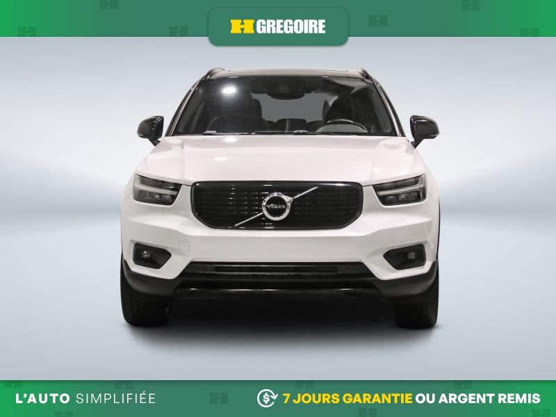 2021 Volvo XC40 2021 White