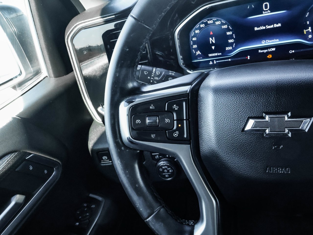 2024 Chevrolet Silverado 1500 4WD Crew Cab 147 RST Grey Sherwood Park - photo #20