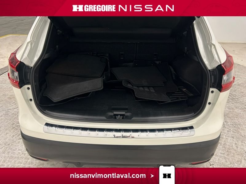 2022 Nissan Qashqai White Laval - photo #15