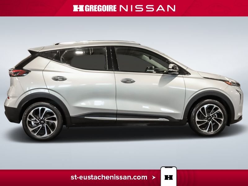 2022 Chevrolet Bolt EUV Grey Laval - photo #10