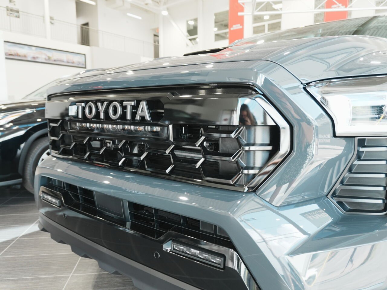 Toyota Tacoma hybride Double Cab 4x4 BA 2026 Blanc Sherbrooke - photo #1