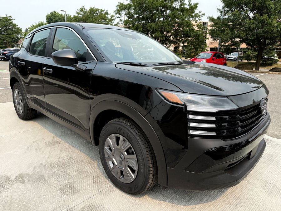 2025 Nissan Kicks 2025 Super Black