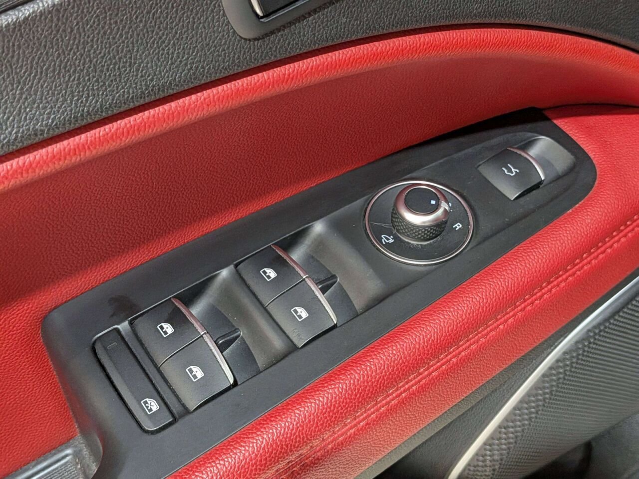 2020 Alfa Romeo Stelvio AWD Black Val-David - photo #35