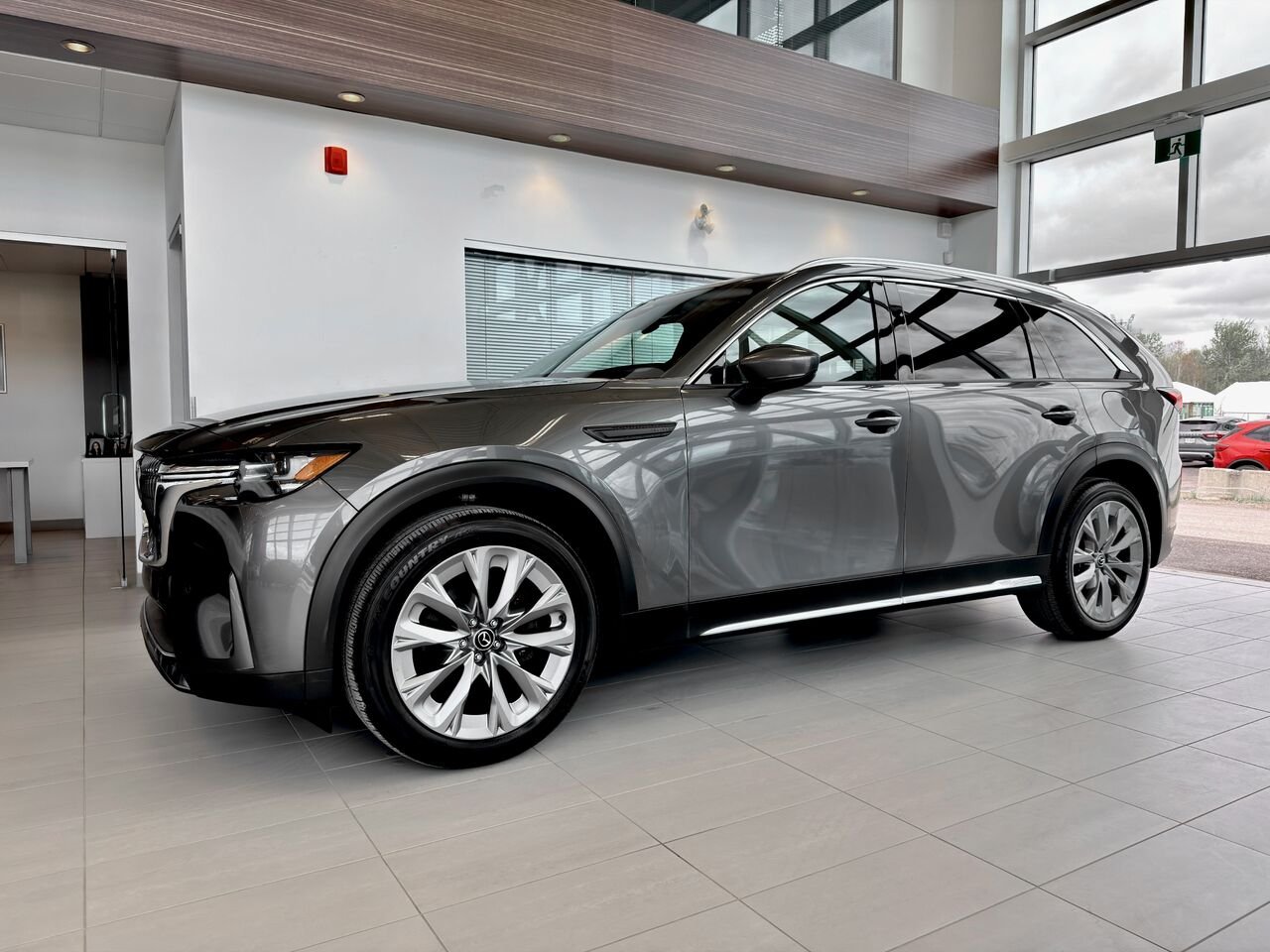 2024 Mazda CX-90 hybride léger Black Notre-Dame-des-Prairies - photo #3
