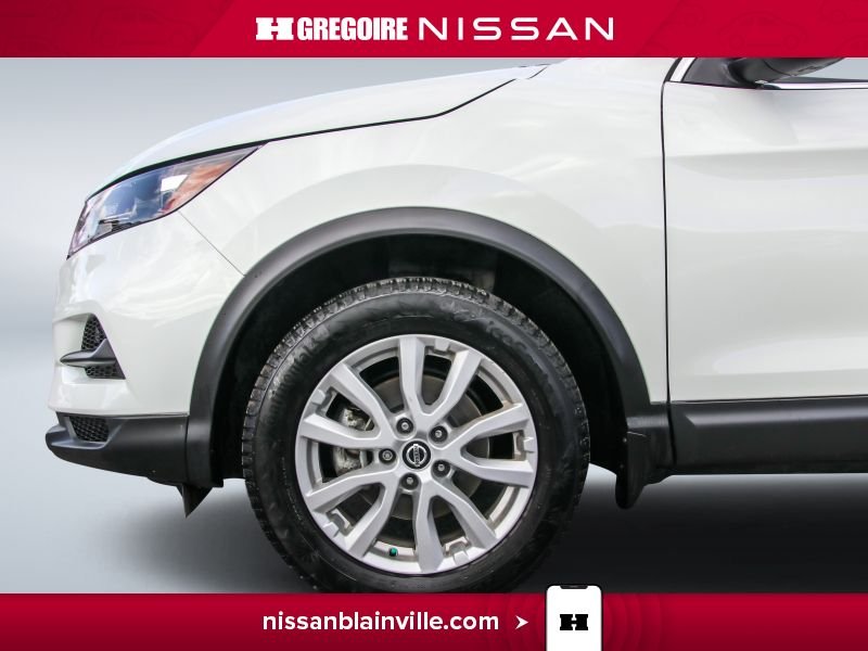 Nissan Qashqai 2023 Blanc Laval - photo #26