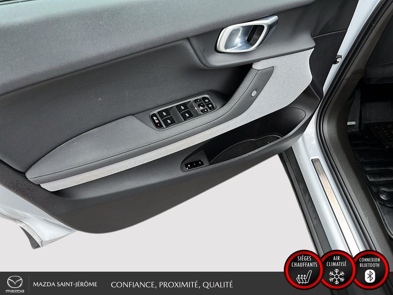 2023 Polestar 2 LONG RANGE DUAL MOTOR | 1 PROPRIÉTAIRE | JAMAIS ACCIDENTÉ | TOIT OUVRANT | CUIR Grey Saint-Jérôme - photo #12