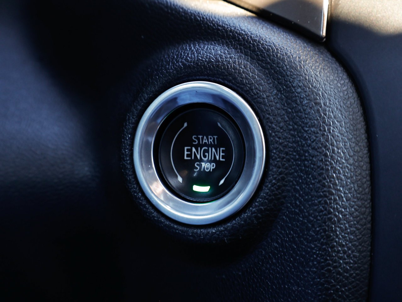 2020 Chevrolet Silverado 1500 4WD Crew Cab 147 High Country White Sherwood Park - photo #23