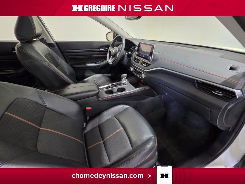 2022 Nissan Altima Black Blainville - photo #25