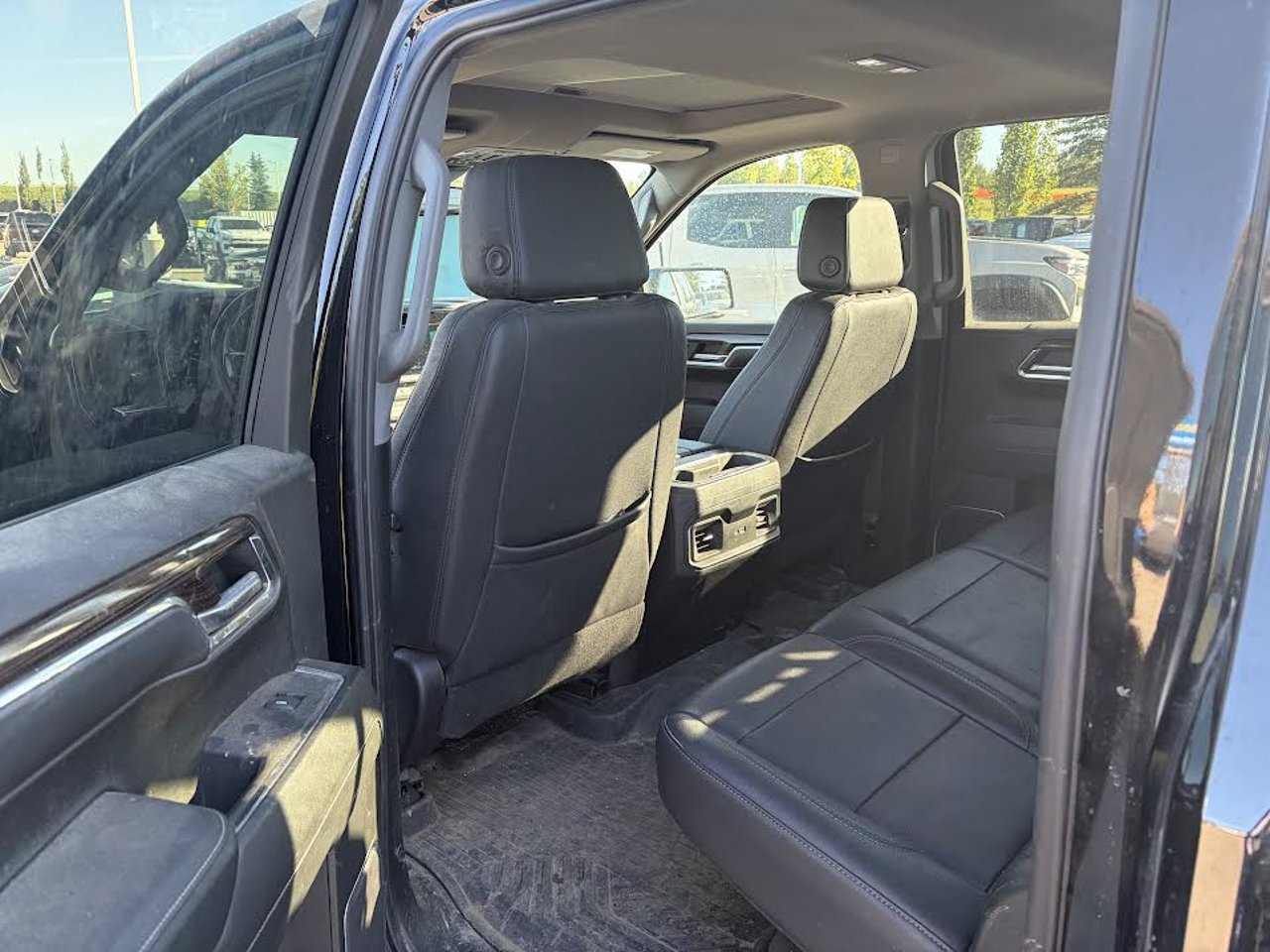 2024 Chevrolet Silverado 1500 4WD Crew Cab 147 RST Black Sherwood Park - photo #5