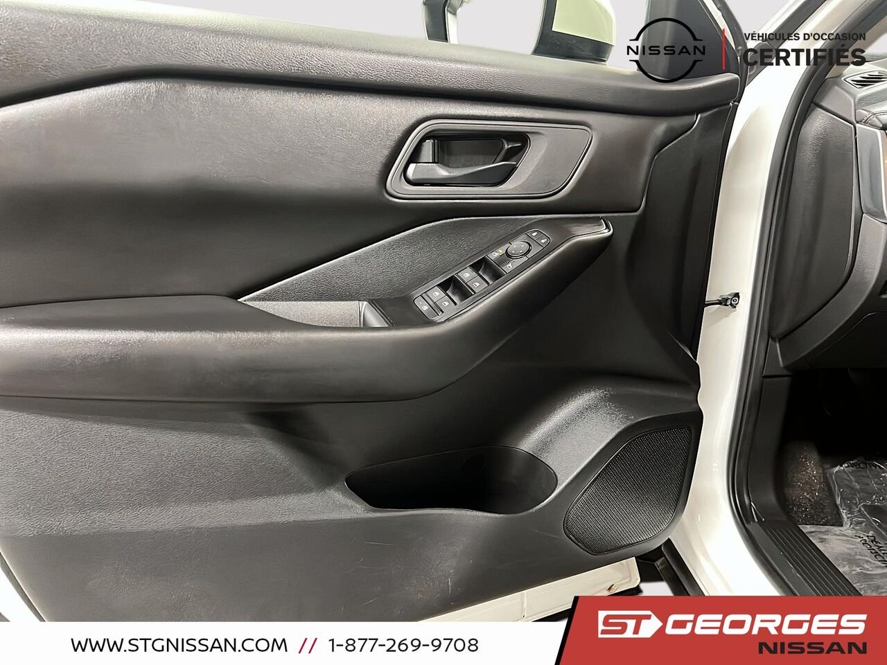 2024 Nissan Rogue White Saint-Georges - photo #10