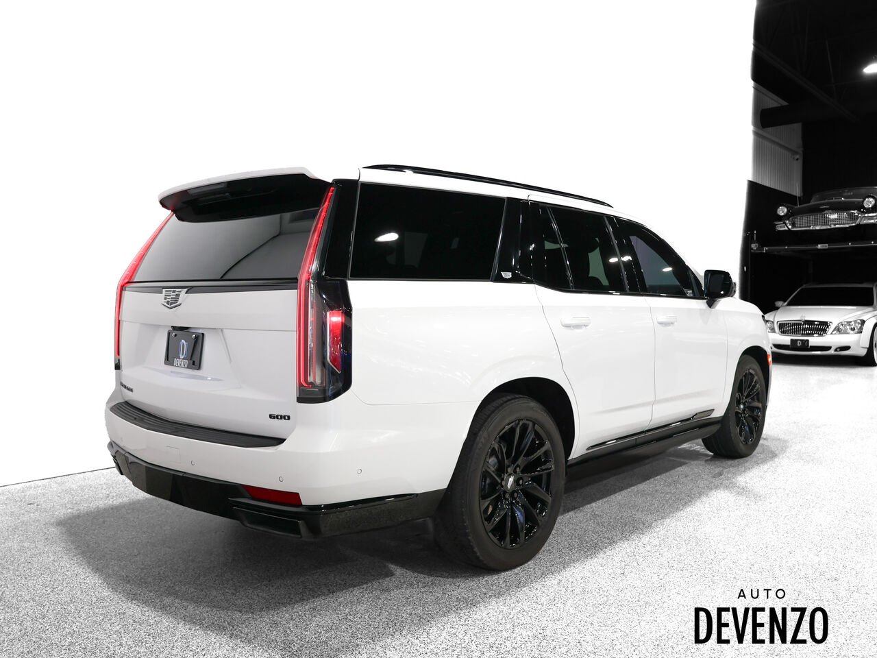 2024 Cadillac Escalade White Saint-Eustache - photo #3