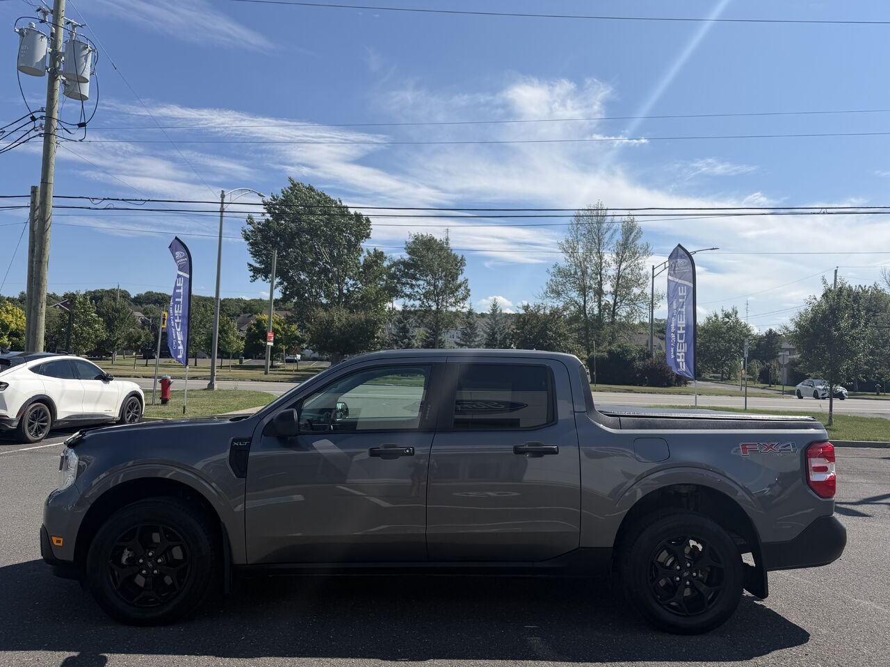 2022 Ford MAVERICK Grey Montmagny - photo #3