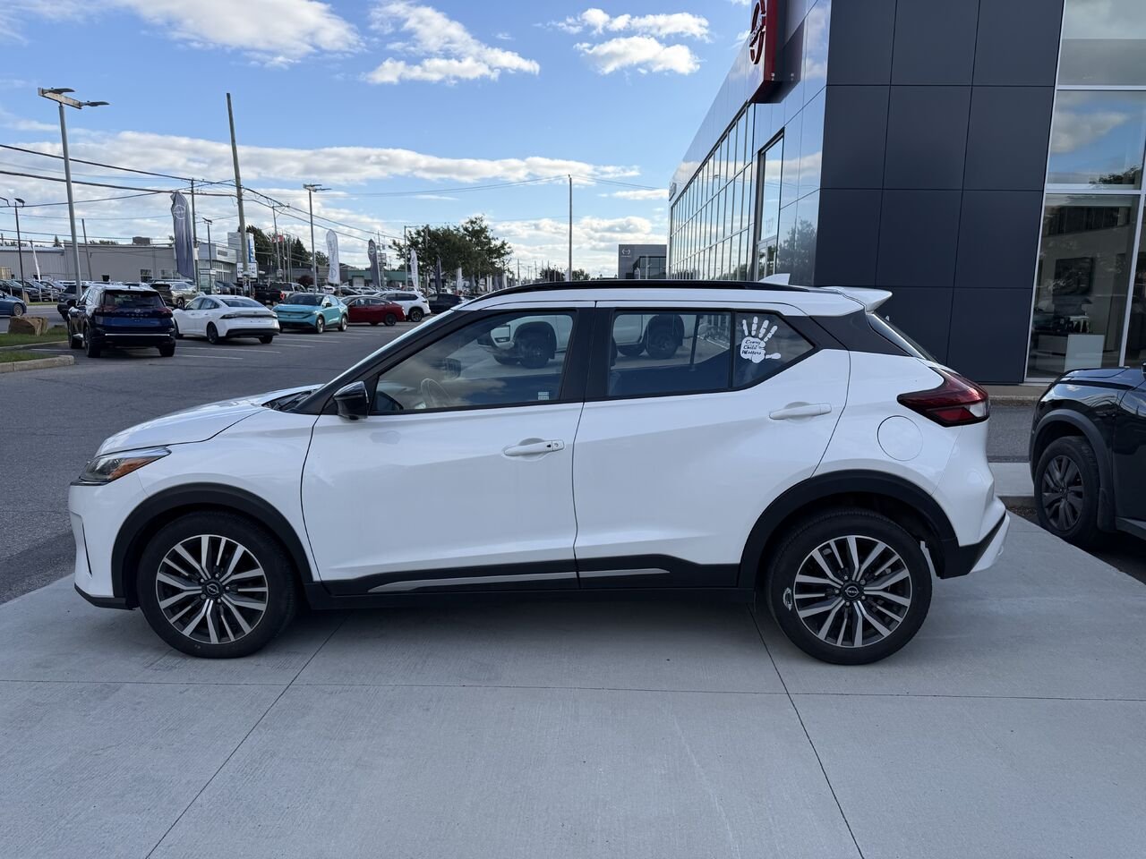 2023 Nissan Kicks SR PRIVILÈGE White Châteauguay - photo #7