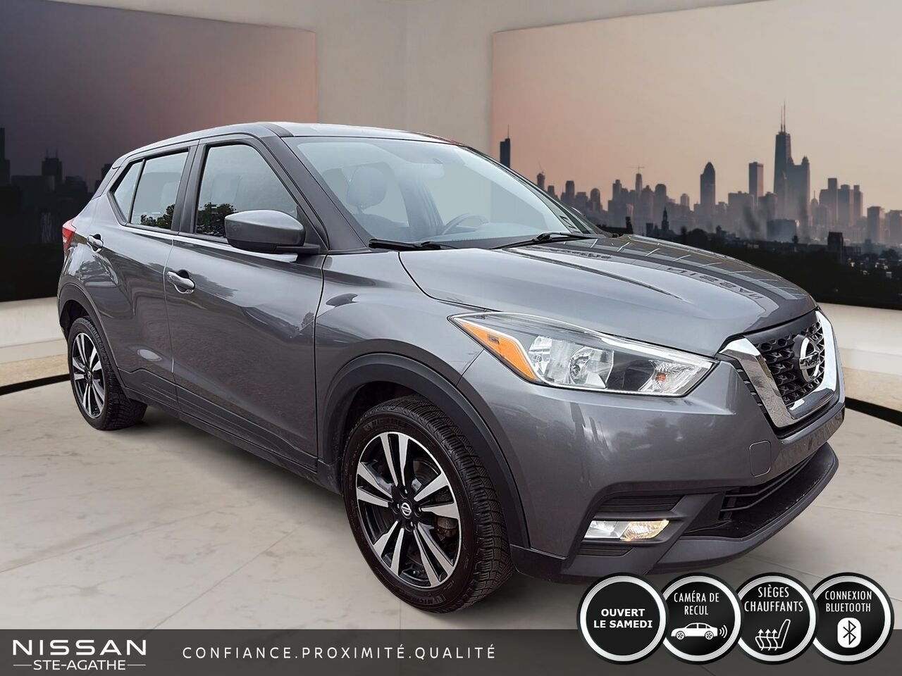 Nissan Kicks SV TA | 75 640 KM | CAMÉRA DE RECUL | CLIMATISATION AUTOMATIQUE | ACCÈS SANS CLÉ 2019 Gris Saint-Jérôme - photo #2