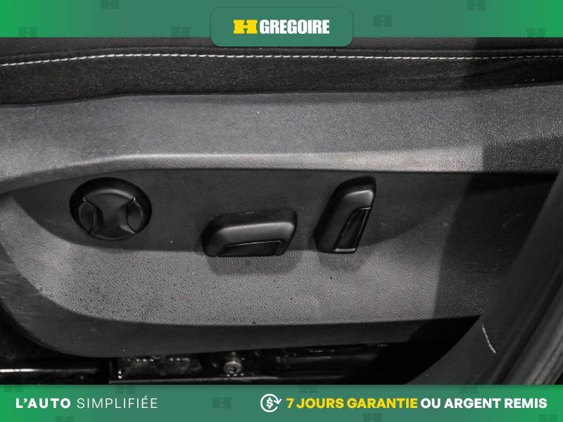 2024 Volkswagen Taos Grey Laval - photo #16