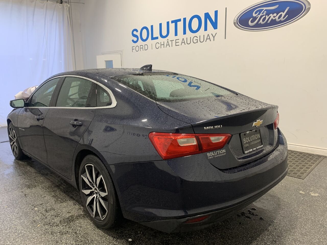2017 Chevrolet Malibu Blue Châteauguay - photo #6