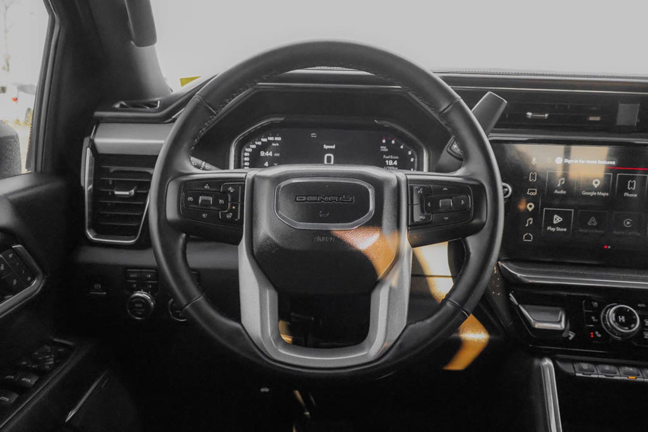2025 GMC Sierra 3500HD 4WD Crew Cab 159 Denali White Sherwood Park - photo #19