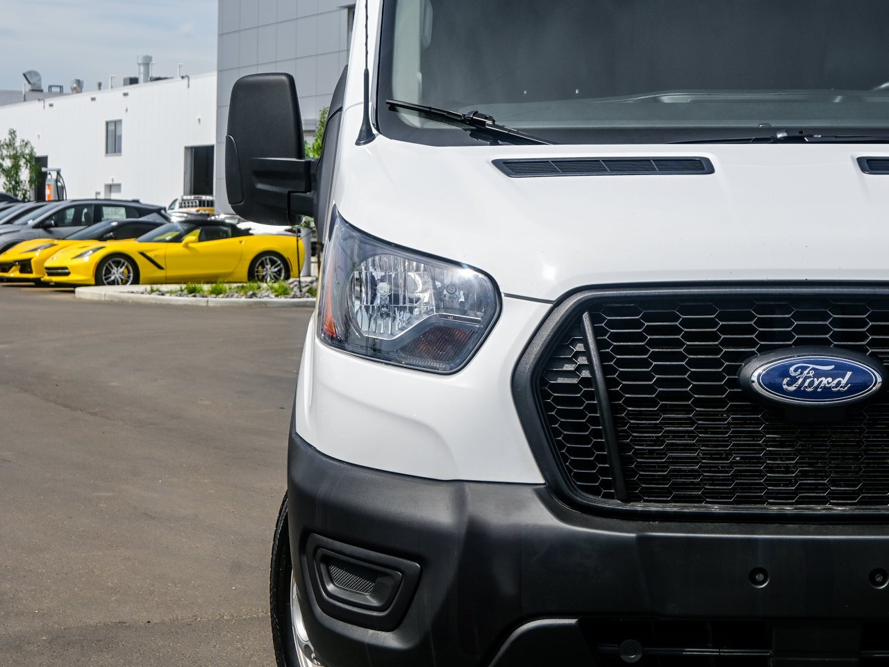 2025 Ford Transit Cargo Van T-250 148 Hi Rf 9070 GVWR AWD White Sherwood Park - photo #4