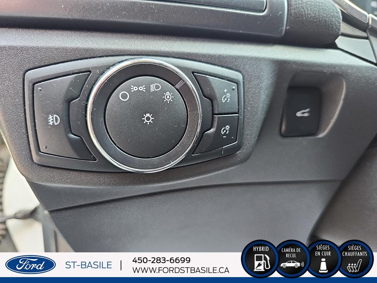 Ford FUSION HYBRIDE 2015 Blanc Saint-Basile-le-Grand - photo #19