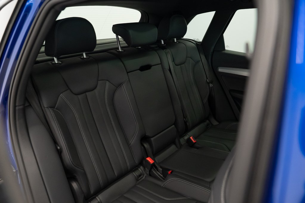 2023 Audi Q5 Blue Saint-Eustache - photo #17