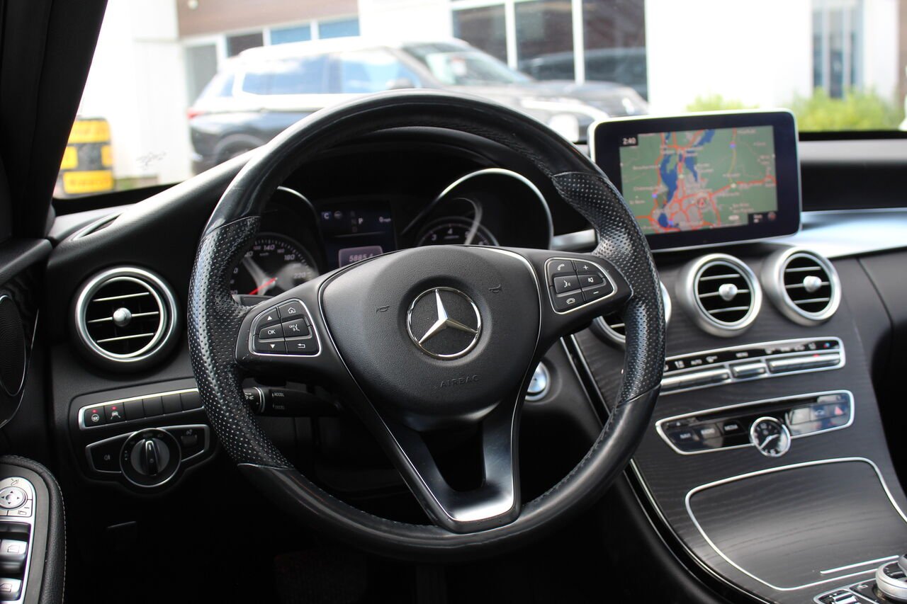 Mercedes-Benz Classe-C VIN: 55SWF4KB3JU264149 2018 Blanc Sainte-Rose - photo #11