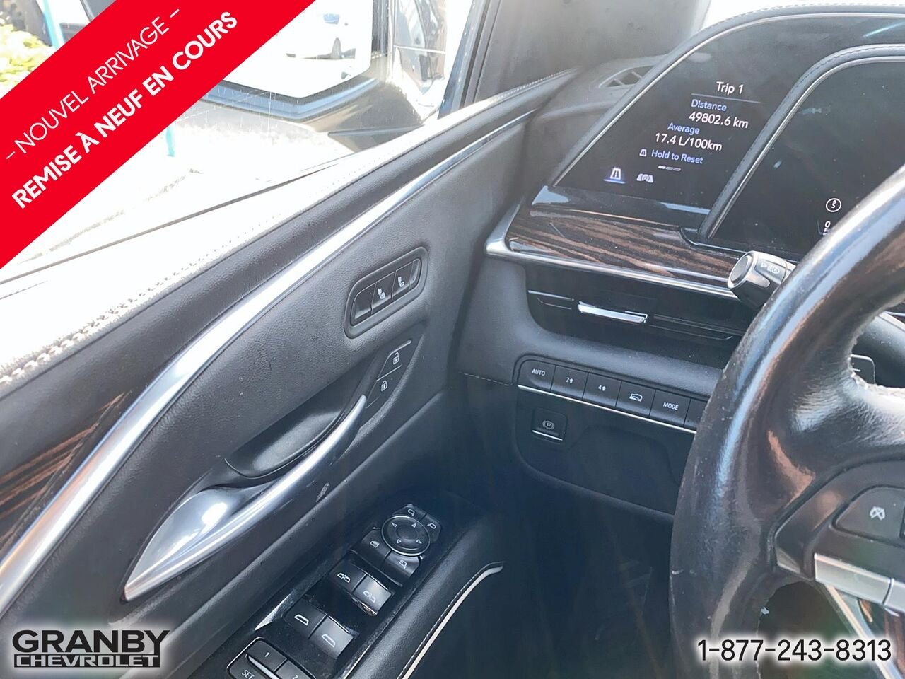 2023 Cadillac Escalade ESV Luxe 4 portes 4RM | G3887 Black Granby - photo #13